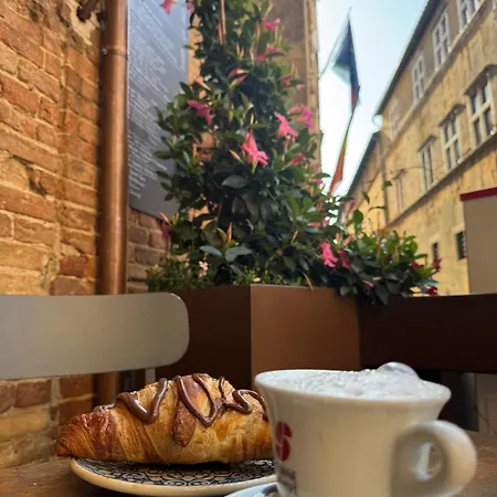 לינה וארוחת בוקר La Vite פיינצה